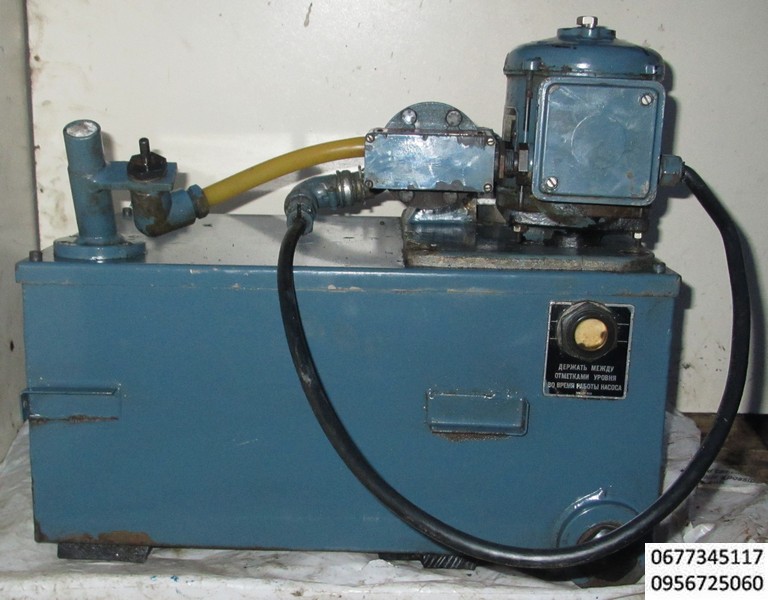 Маслостанция ,гидробак ,гидростанция ,гидравлическая система ,станция охлаждения сож  , Станция очистки и подачи смазочно-охлаждающей жидкости (СОЖ) , прецизионный кругло-шлифовальный станок  Jones & Shipman 1070E , мишка шипман , англия , джонс и шипман